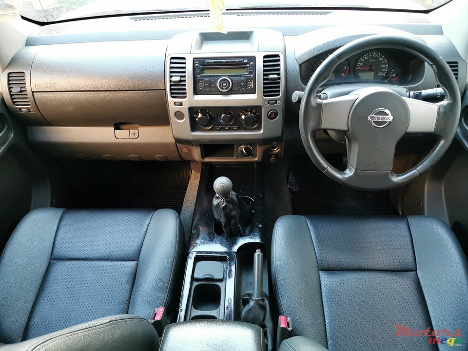 2014' Nissan Navara photo #4