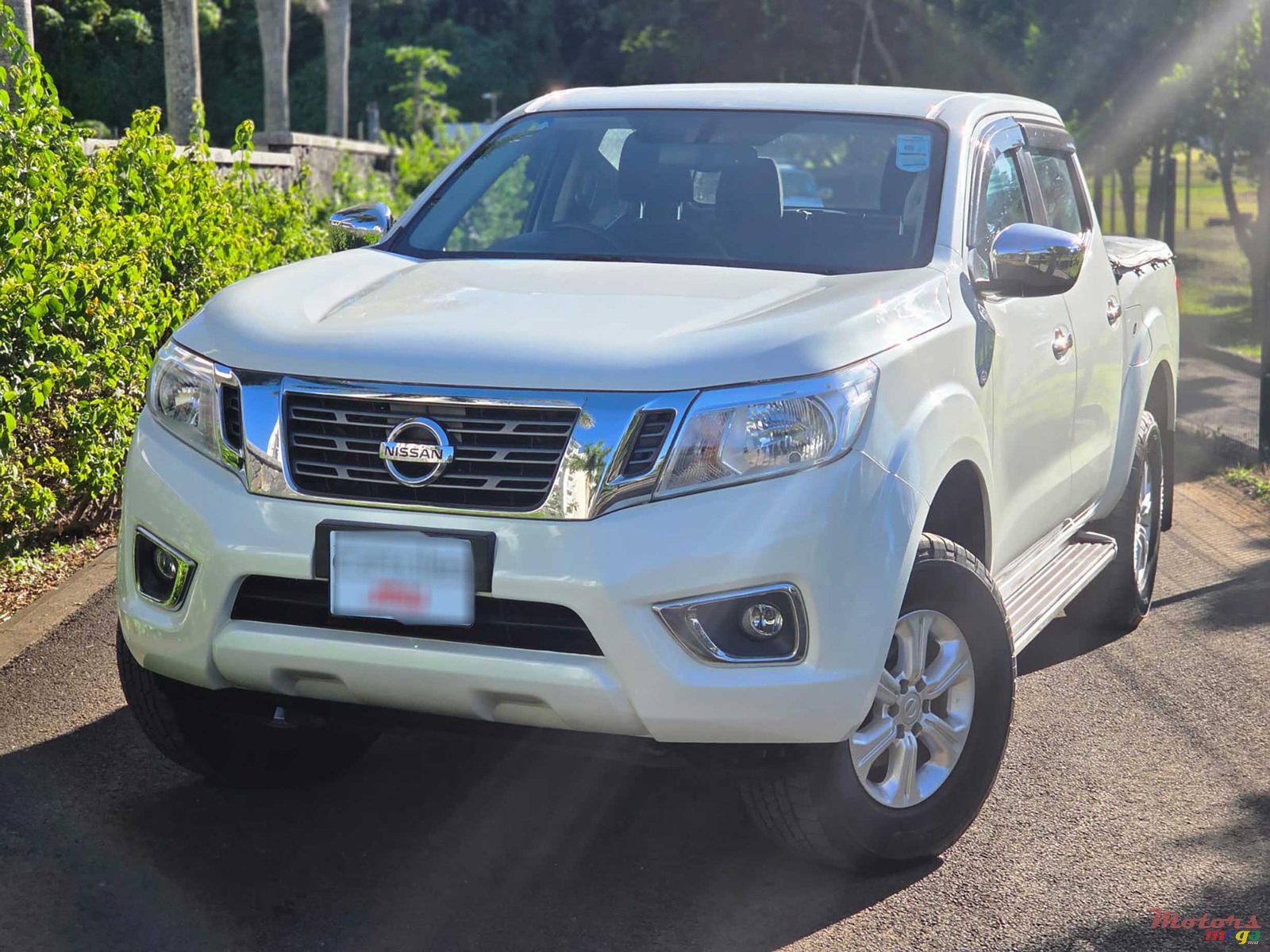 2021' Nissan Navara SE 4x2 photo #1