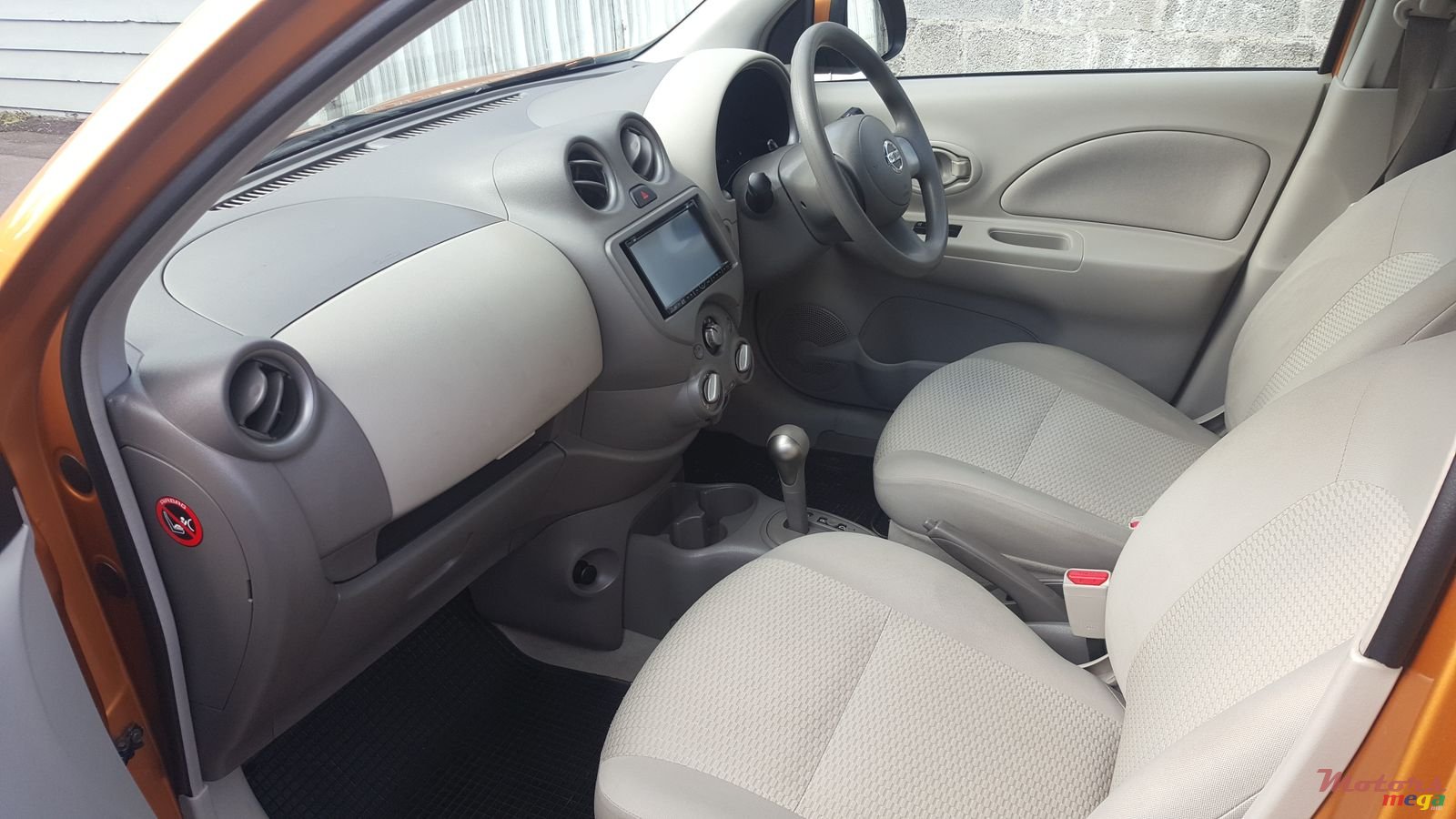 2012' Nissan March photo #5