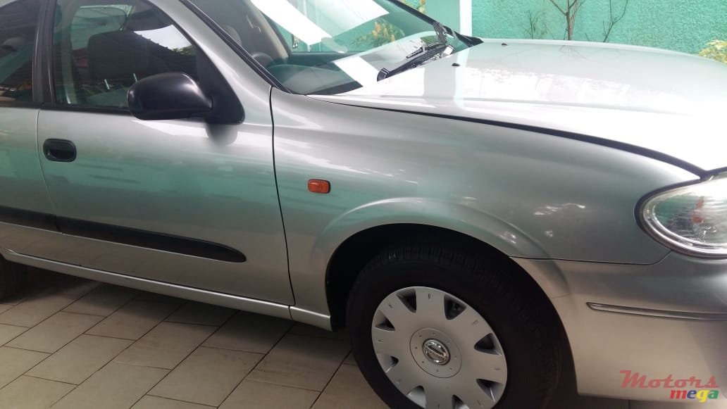 2006' Nissan Sunny photo #1