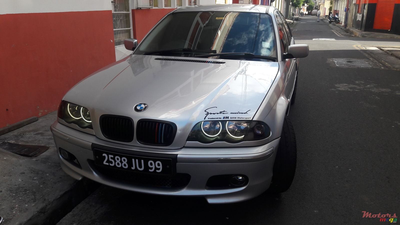 1999' BMW 318 photo #1