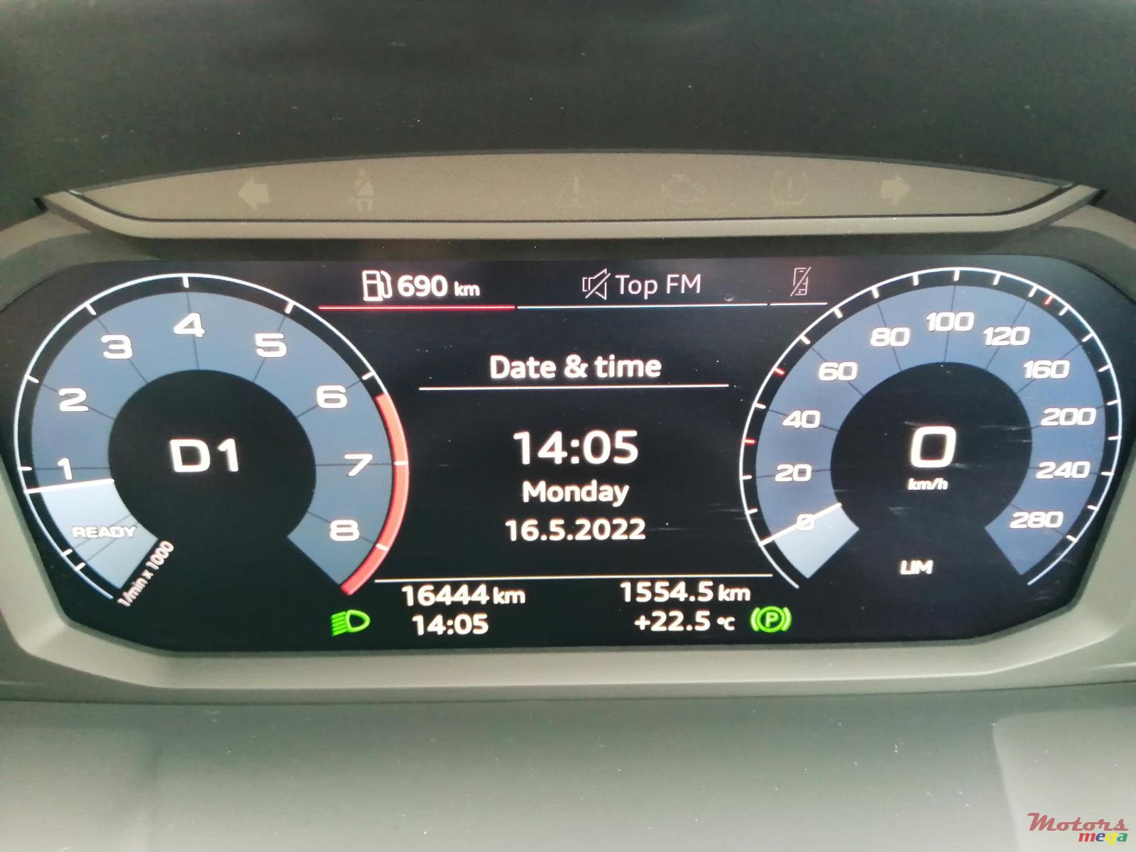 2020' Audi Q3 photo #6