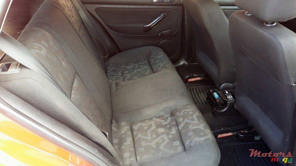 2000' Volkswagen Golf IV photo #3