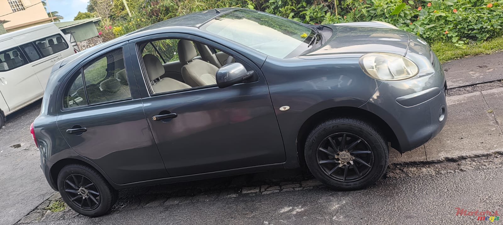 2012' Nissan Micra photo #1