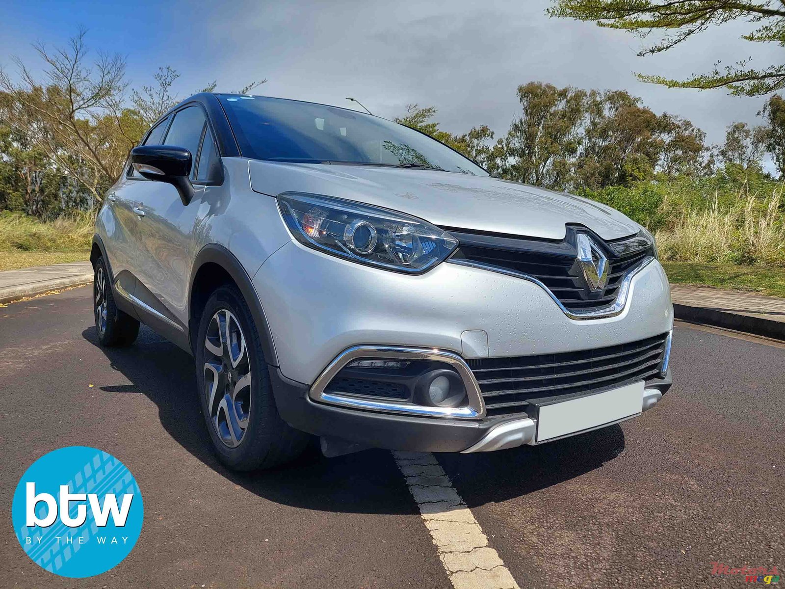 2016' Renault Captur photo #1